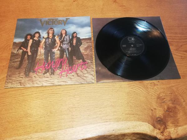 Victory Hungry Hearts 1987 Metronome 833380-1 Deutsche Pressung VG+/VG+
